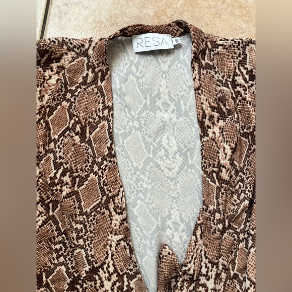 RESA Python Tie Front Blouse - Picture 3 of 10